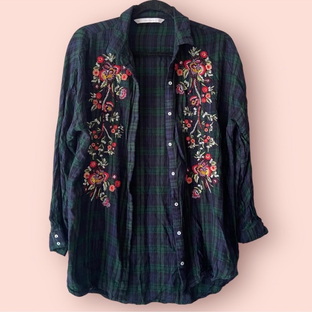 Zara Floral Embroidered Plaid Button down shirt size medium
